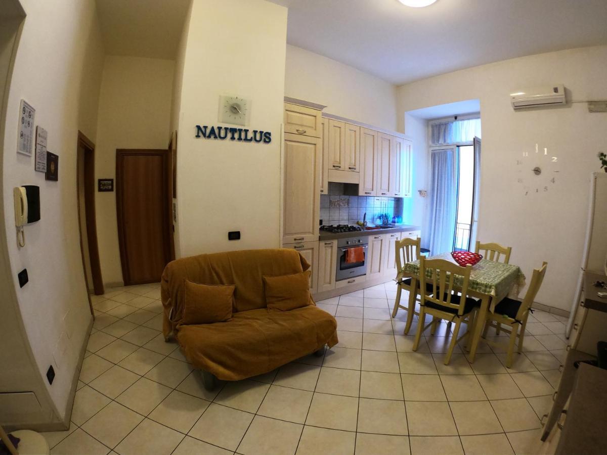 Nautilus Apartment Napoli Bagian luar foto